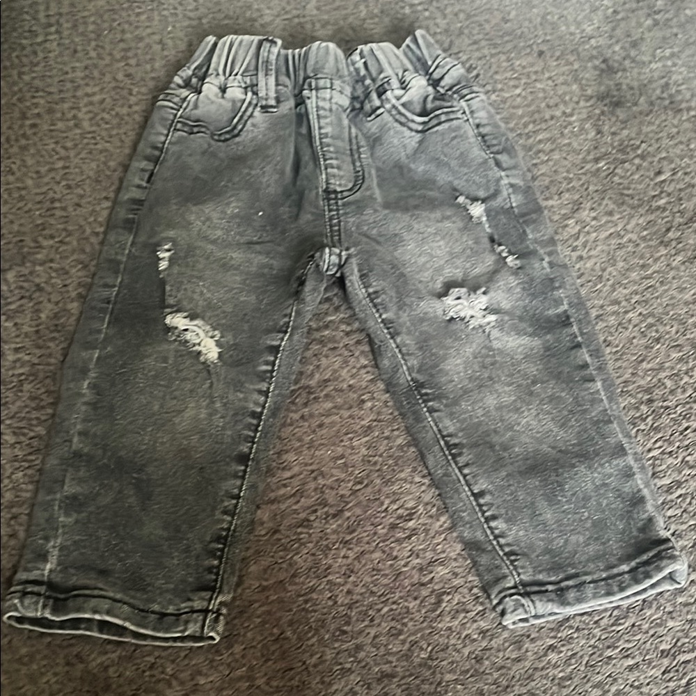 SHEIN Gray Distressed Cropped Jeans
